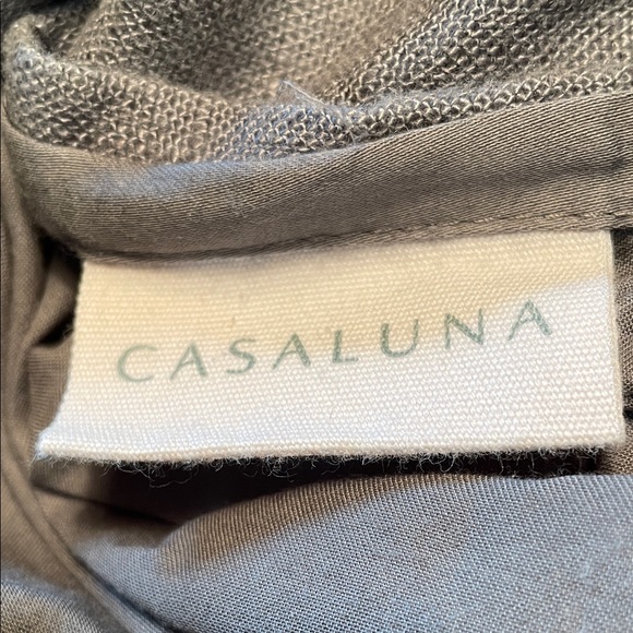 Casaluna Soft Gray Linen Blend Duvet Cover. Queen - Picture 1 of 5